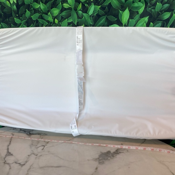 Munchkin Changing Pad and sheep cover - Picture 6 of 8